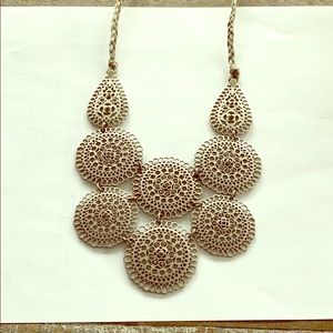 Stella & Dot medallion necklace